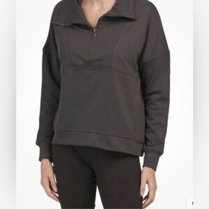 Wilo The Label Bella 1/2 Zip Sweatshirt Size Women’s Medium Color Vintage Black